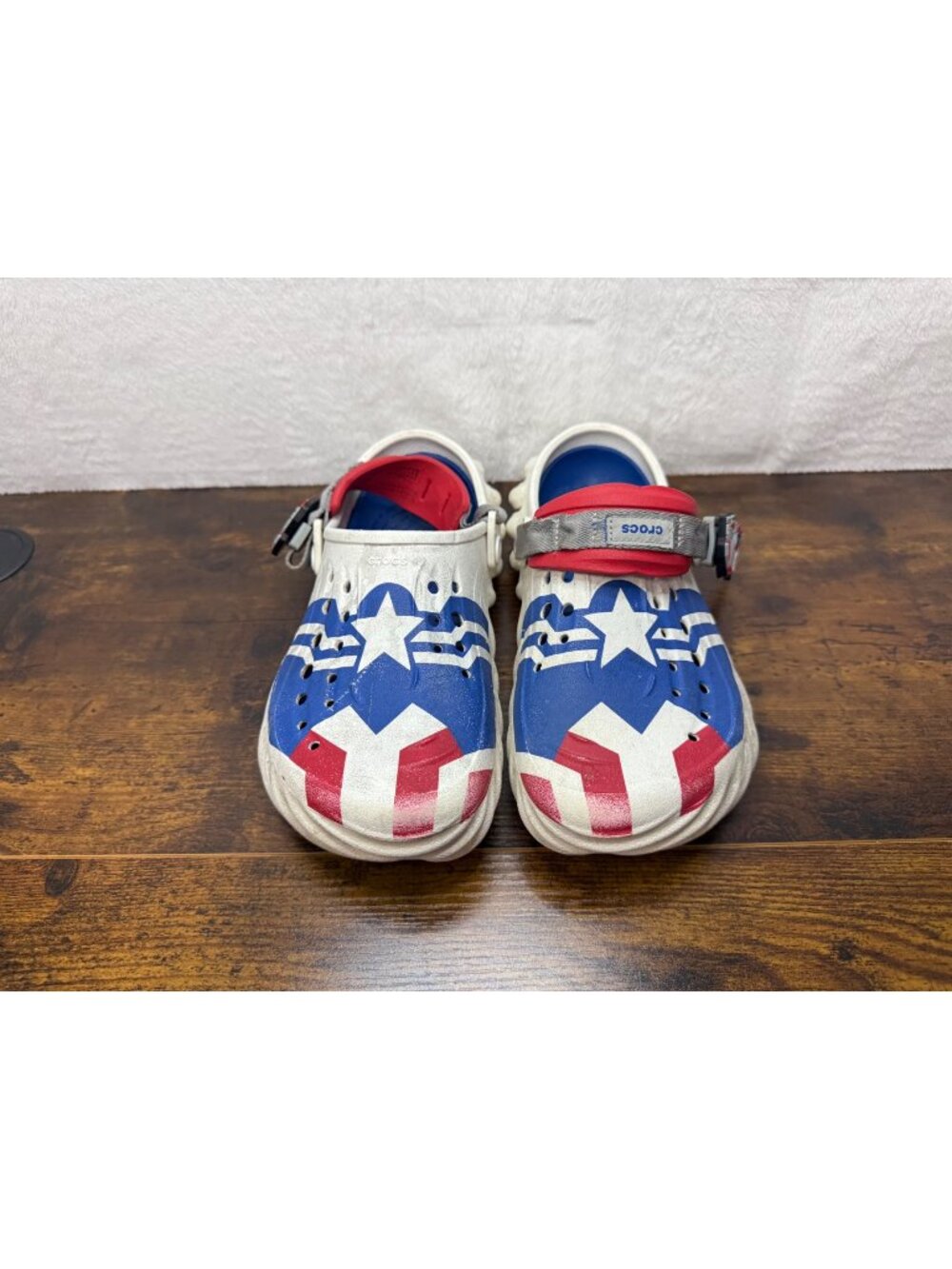 Marvel Captain America Crocs Classic Clog Shoes Red White & Blue Mens Size 8